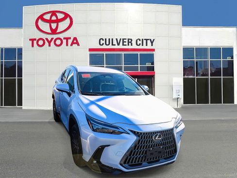Used 2023 Lexus NX 250 AWD image 1