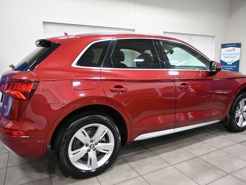 Used 2018 Audi Q5 2.0T Premium Plus w/ Premium Plus Package image 4