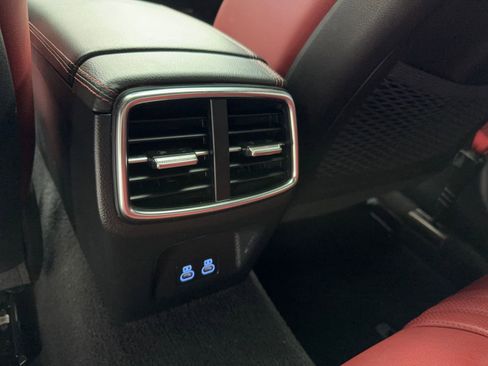 Used 2025 Genesis G70 2.5T w/ Sport Prestige Package image 40