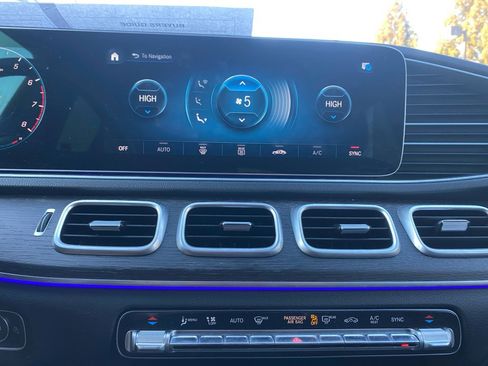 Used 2022 Mercedes-Benz GLE 350 4MATIC image 18