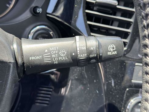 Used 2019 Mitsubishi Outlander SE AWD/4WD image 22