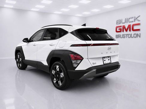 Used 2025 Hyundai Kona SEL AWD/4WD image 8