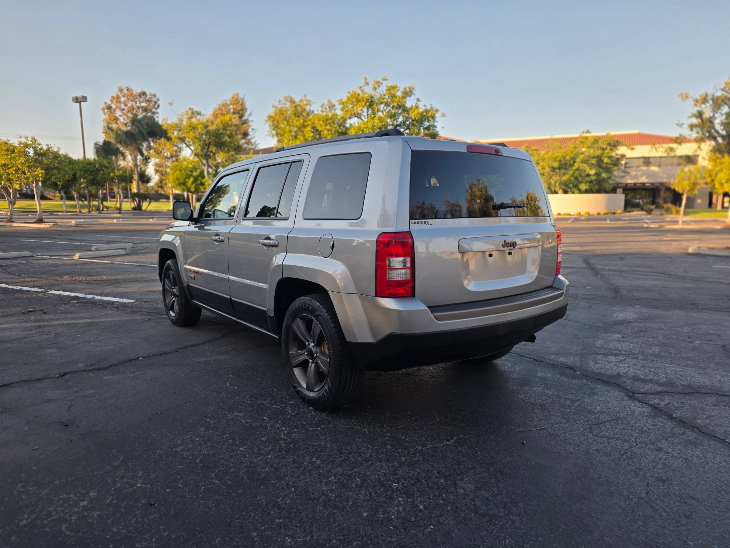 Used 2017 Jeep Patriot 75th Anniversary w/ Power Value Group FWD image 6