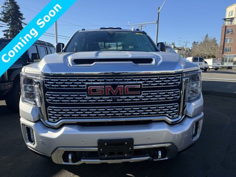 Used 2020 GMC Sierra 3500 Denali w/ Denali Ultimate Package image 3