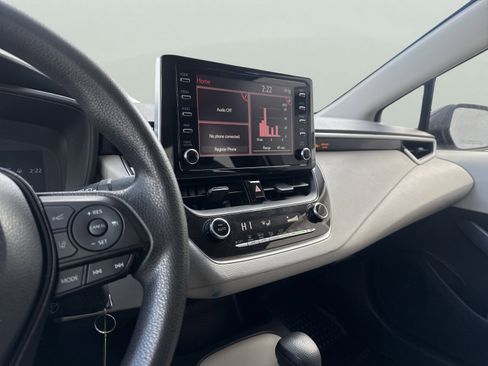 Used 2020 Toyota Corolla LE image 21