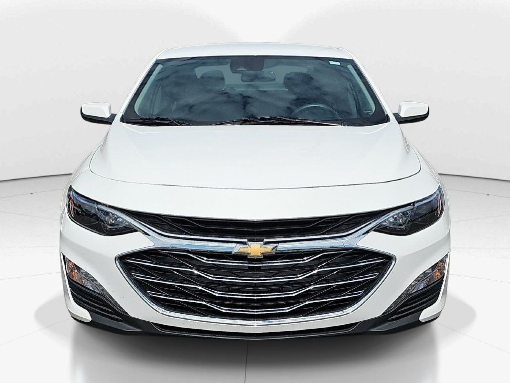 Used 2025 Chevrolet Malibu LT FWD image 12