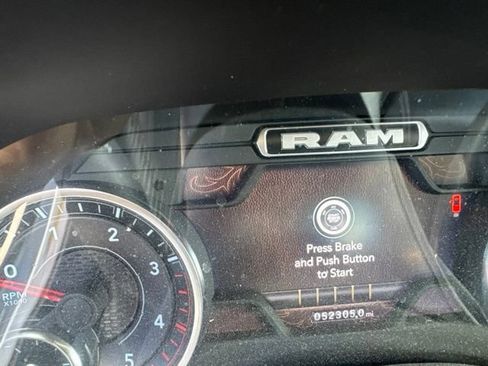 Used 2023 RAM 2500 Laramie AWD/4WD image 11