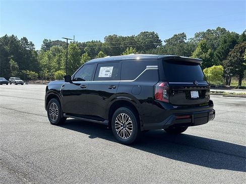 New 2025 Nissan Armada SL w/ Captain's Chari Seat Package image 6