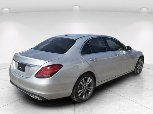 Used 2021 Mercedes-Benz C 300 Sedan image 4