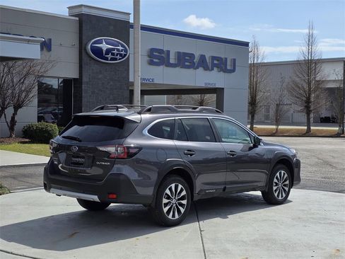 Certified 2025 Subaru Outback Limited image 5