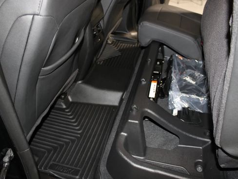 Used 2025 GMC Canyon Elevation w/ Convenience Package AWD/4WD image 19