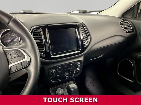 Used 2018 Jeep Compass Limited AWD/4WD image 9