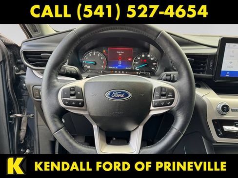 Used 2023 Ford Explorer XLT AWD/4WD image 13