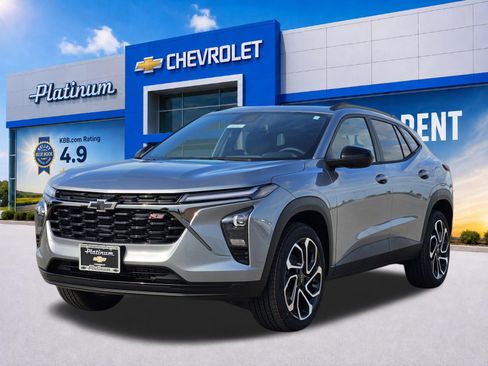 New 2026 Chevrolet Trax RS w/ Sunroof Package FWD image 2
