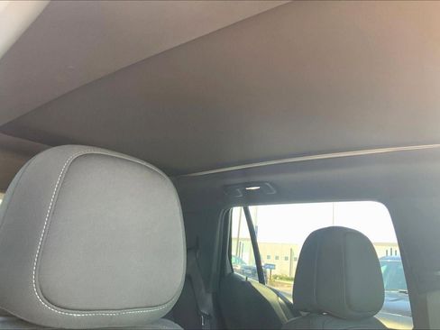 Used 2025 Chevrolet Equinox LT image 27