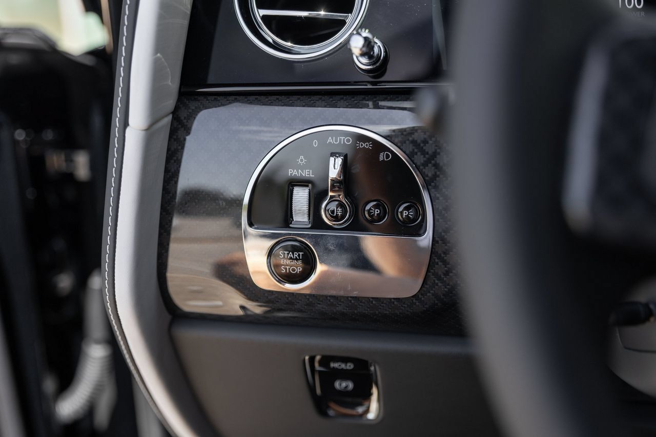 New 2027 Rolls-Royce Cullinan Black Badge AWD/4WD image 27