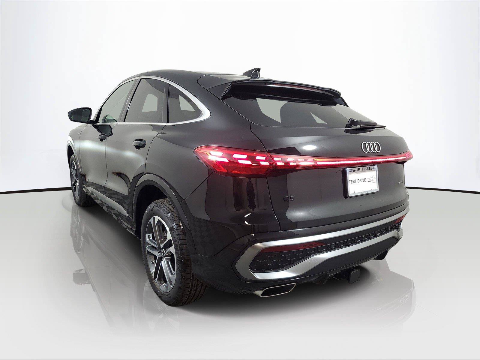 New 2026 Audi Q5 Premium Plus AWD/4WD image 4