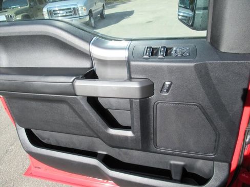 Used 2016 Ford F150 XLT w/ Equipment Group 302A Luxury image 20