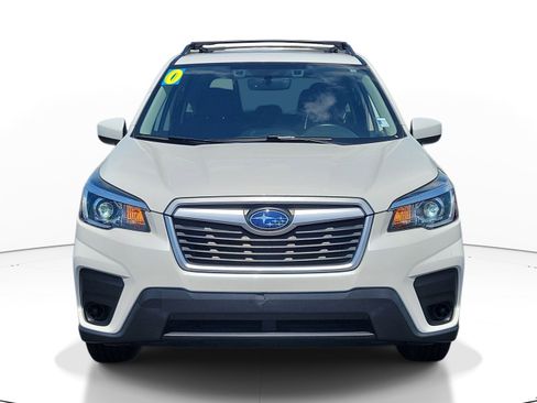 Used 2020 Subaru Forester Premium image 2