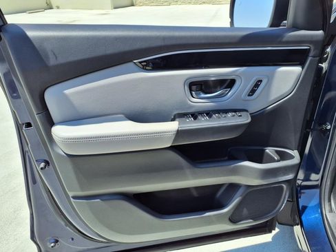 Used 2023 Honda Pilot EX-L image 37