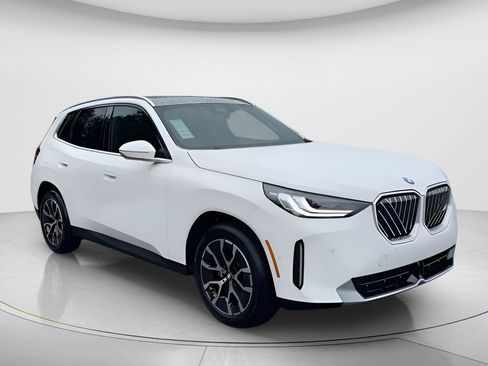 New 2026 BMW X3 xDrive30 w/ Convenience Package image 2