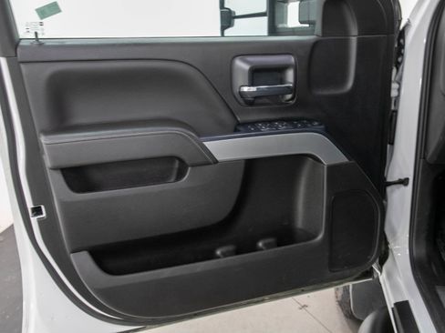 Used 2018 Chevrolet Silverado 3500 LT w/ LT Convenience Package AWD/4WD image 20