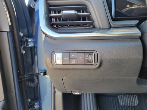 New 2026 GMC Terrain Denali w/ LPO, Floor Liner Package image 21