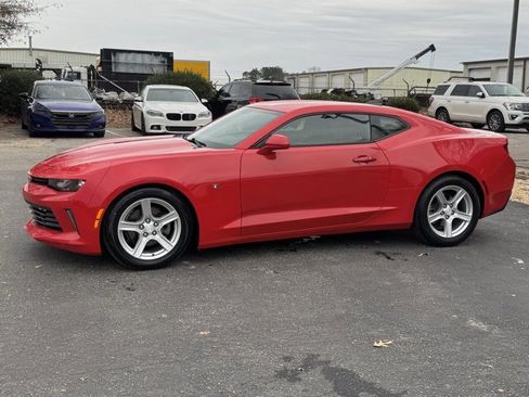 Used 2017 Chevrolet Camaro LT image 4
