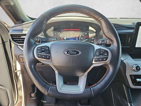 Used 2023 Ford Explorer Timberline w/ Timberline Technology Package AWD/4WD image 14