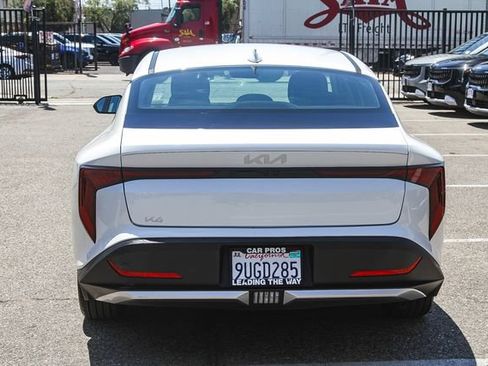 Certified 2025 Kia K4 GT-Line Turbo FWD image 9