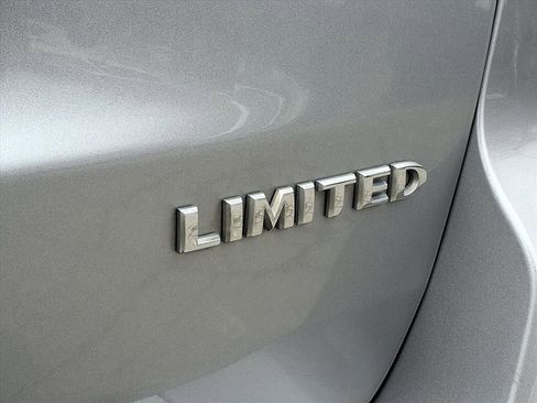 Used 2017 Jeep Grand Cherokee Limited w/ Luxury Group II image 37