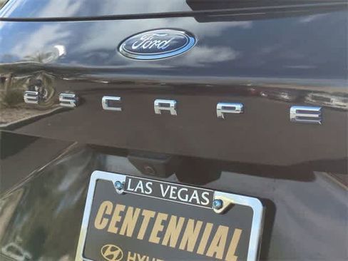 Used 2020 Ford Escape SE Sport image 12