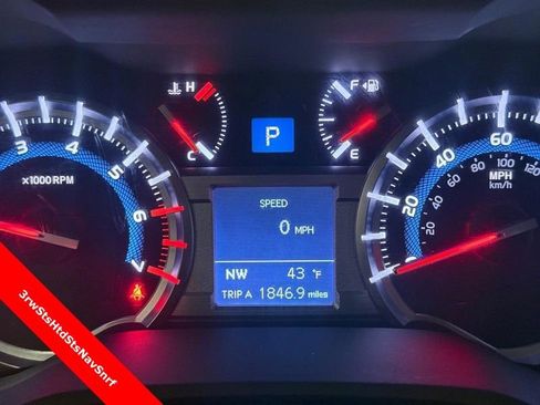 Used 2016 Toyota 4Runner SR5 Premium image 23