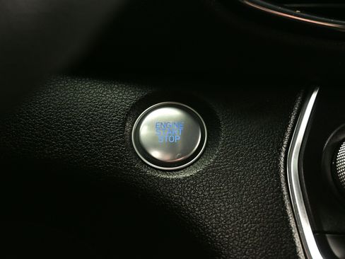 Used 2020 Hyundai Santa Fe SEL image 23