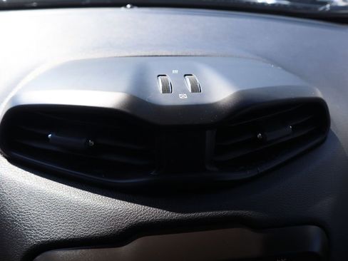 Used 2023 Jeep Renegade Trailhawk image 24