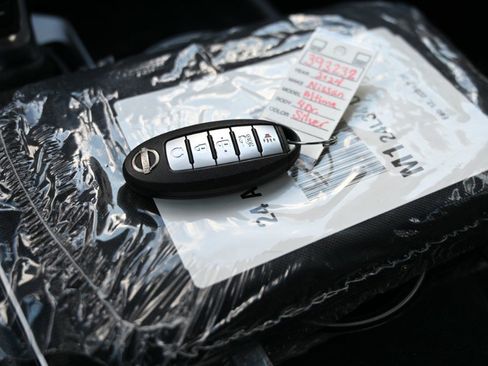 Used 2024 Nissan Altima 2.5 SV image 28