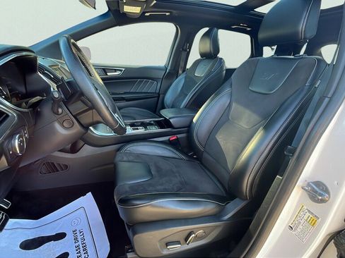 Used 2019 Ford Edge ST w/ Equipment Group 401A AWD/4WD image 14