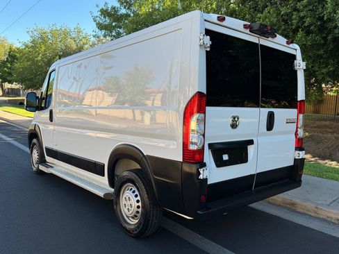 Used 2025 RAM ProMaster 2500 w/ U-Haul Equipment Group FWD image 3