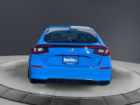 Used 2024 Honda Civic Sport image 4