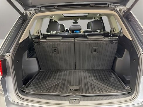 Used 2024 Volkswagen Atlas SE w/ Panoramic Sunroof Package image 36
