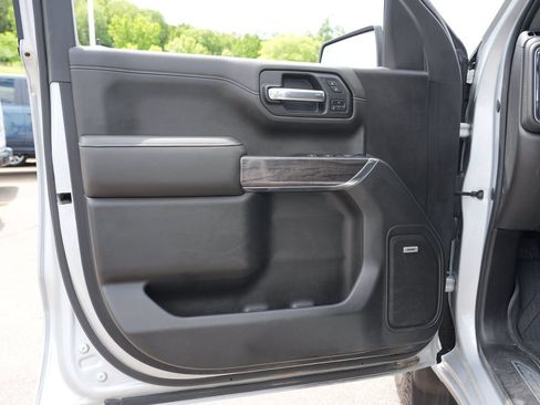 Used 2019 Chevrolet Silverado 1500 LTZ w/ LTZ Premium Package AWD/4WD image 13