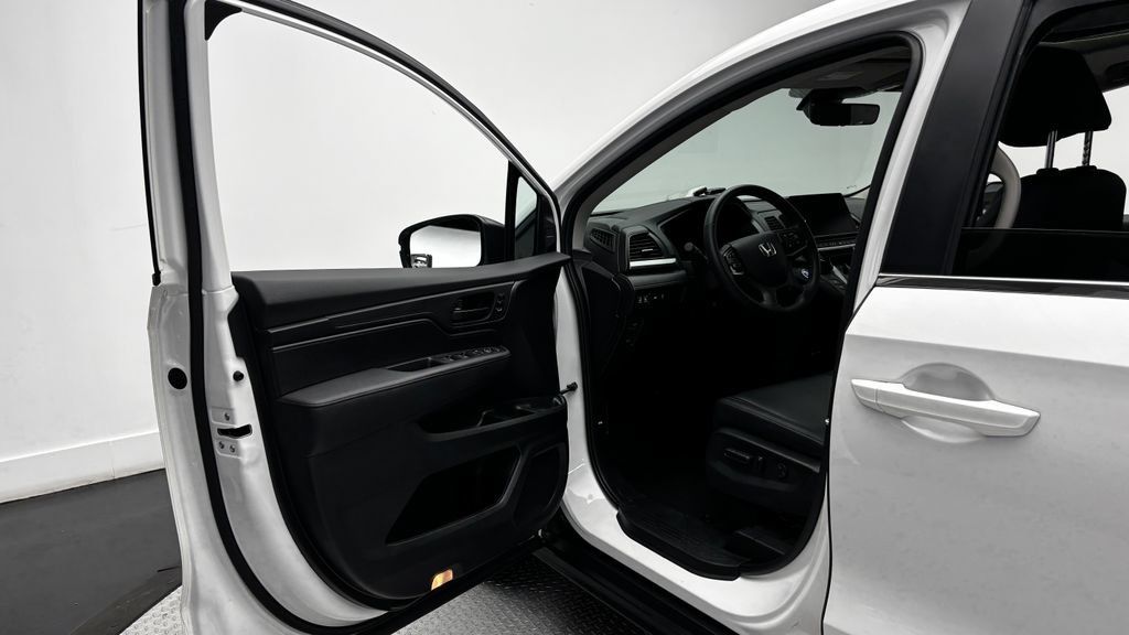 Used 2026 Honda Odyssey EX-L image 15