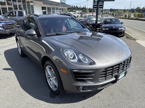 Used 2016 Porsche Macan S w/ Premium Package Plus AWD/4WD image 12