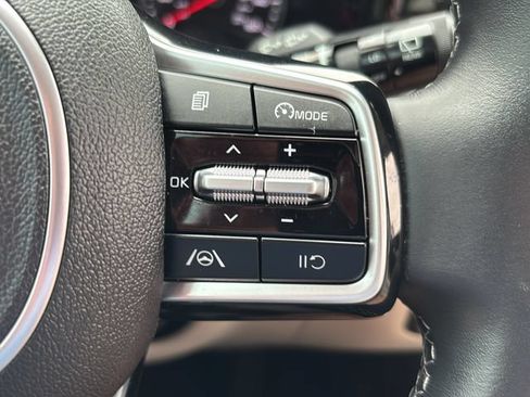 Used 2022 Kia Sorento S FWD image 21