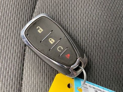 Used 2018 Chevrolet Cruze LT w/ Convenience Package image 24