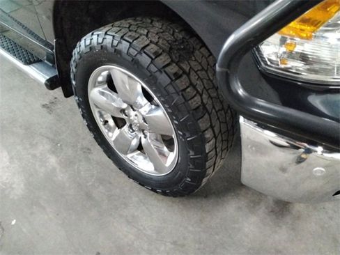 Used 2019 RAM 1500 Big Horn image 17