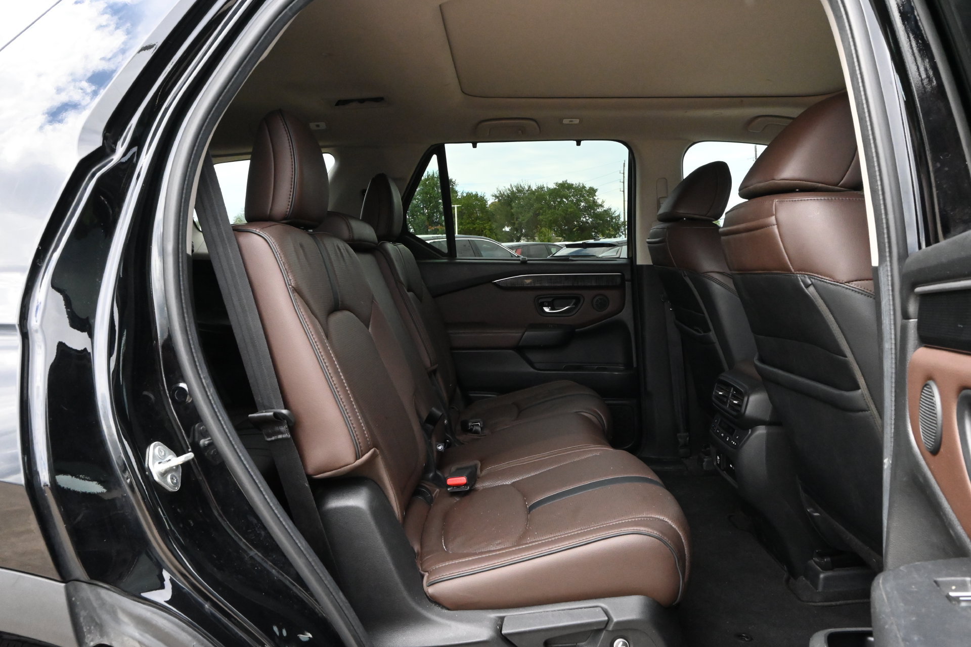 Used 2024 Honda Pilot Elite image 21