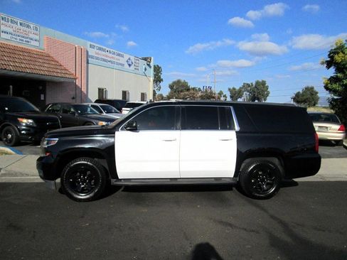 Used 2016 Chevrolet Suburban 4WD w/ Max Trailering Package image 3