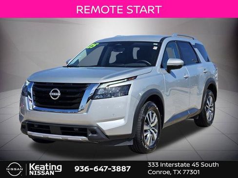 Certified 2025 Nissan Pathfinder SL AWD/4WD image 4