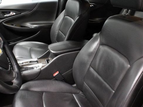Used 2024 Chevrolet Malibu LT FWD image 25
